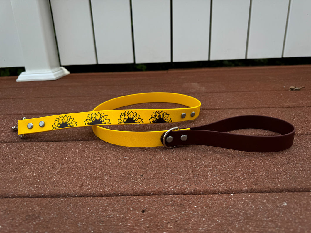 Sunflower Roadrunner Leash — made with BioThane®